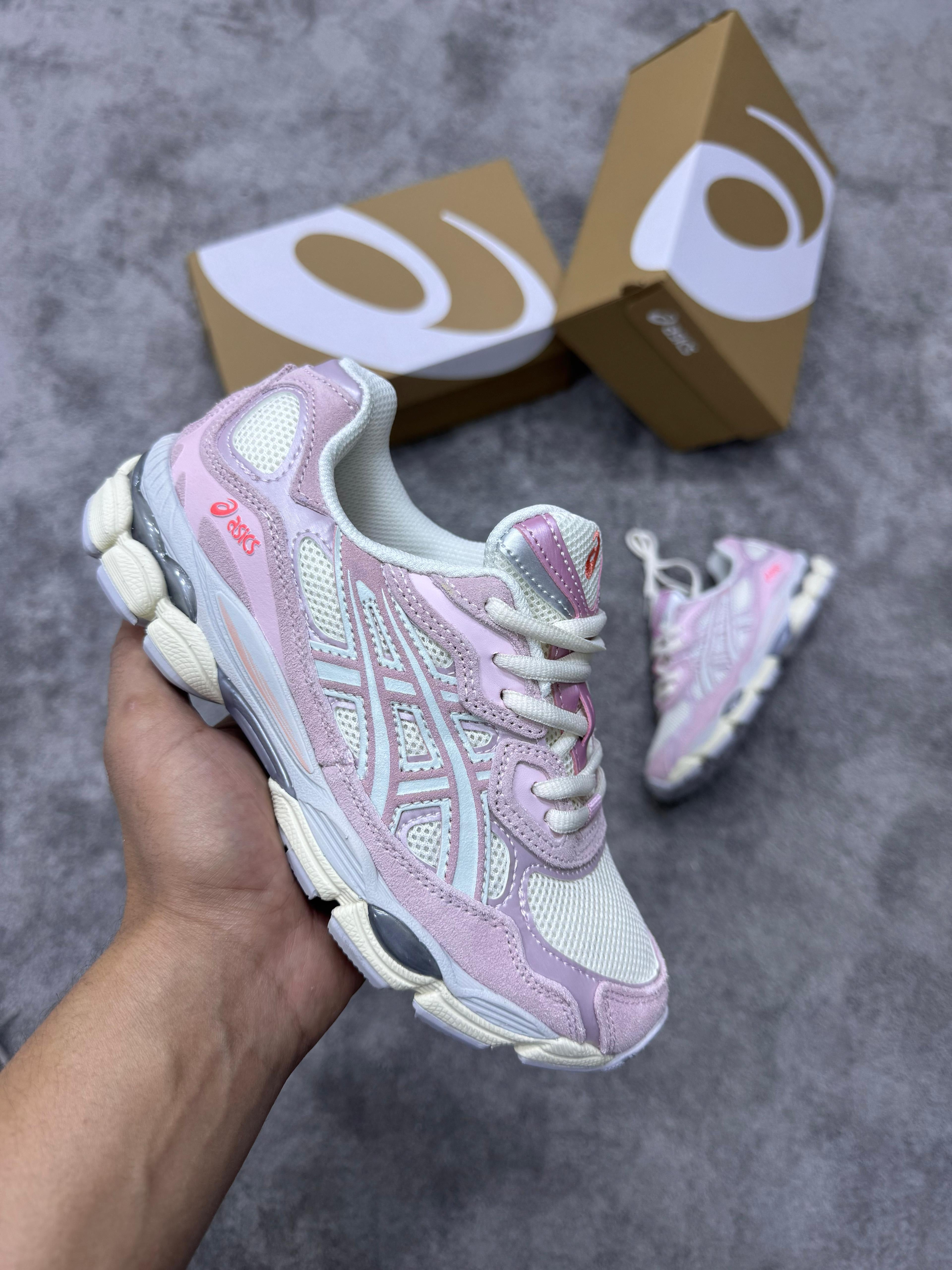 Asics GEL-NYC “con rosa”