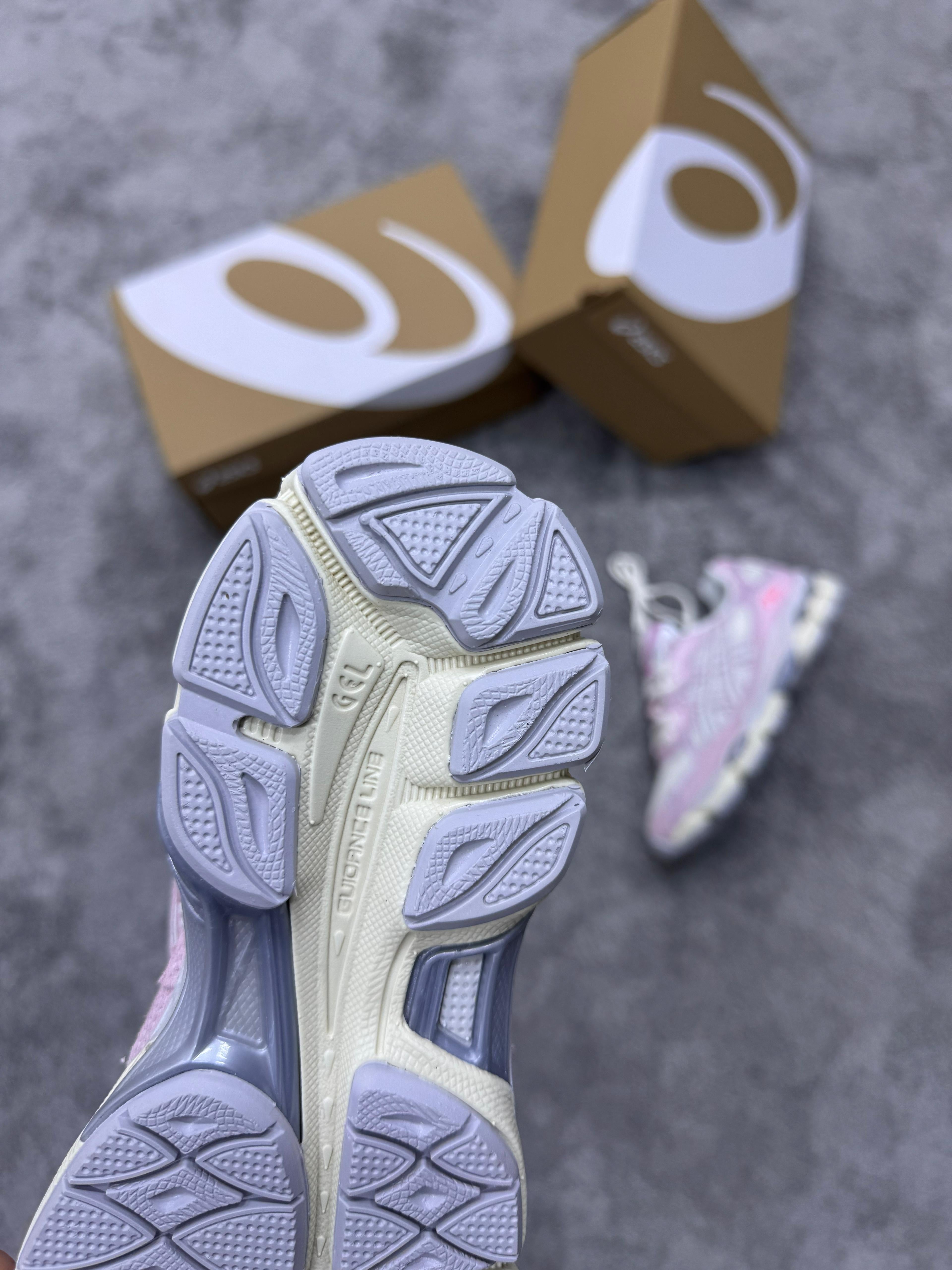 Asics GEL-NYC “con rosa”